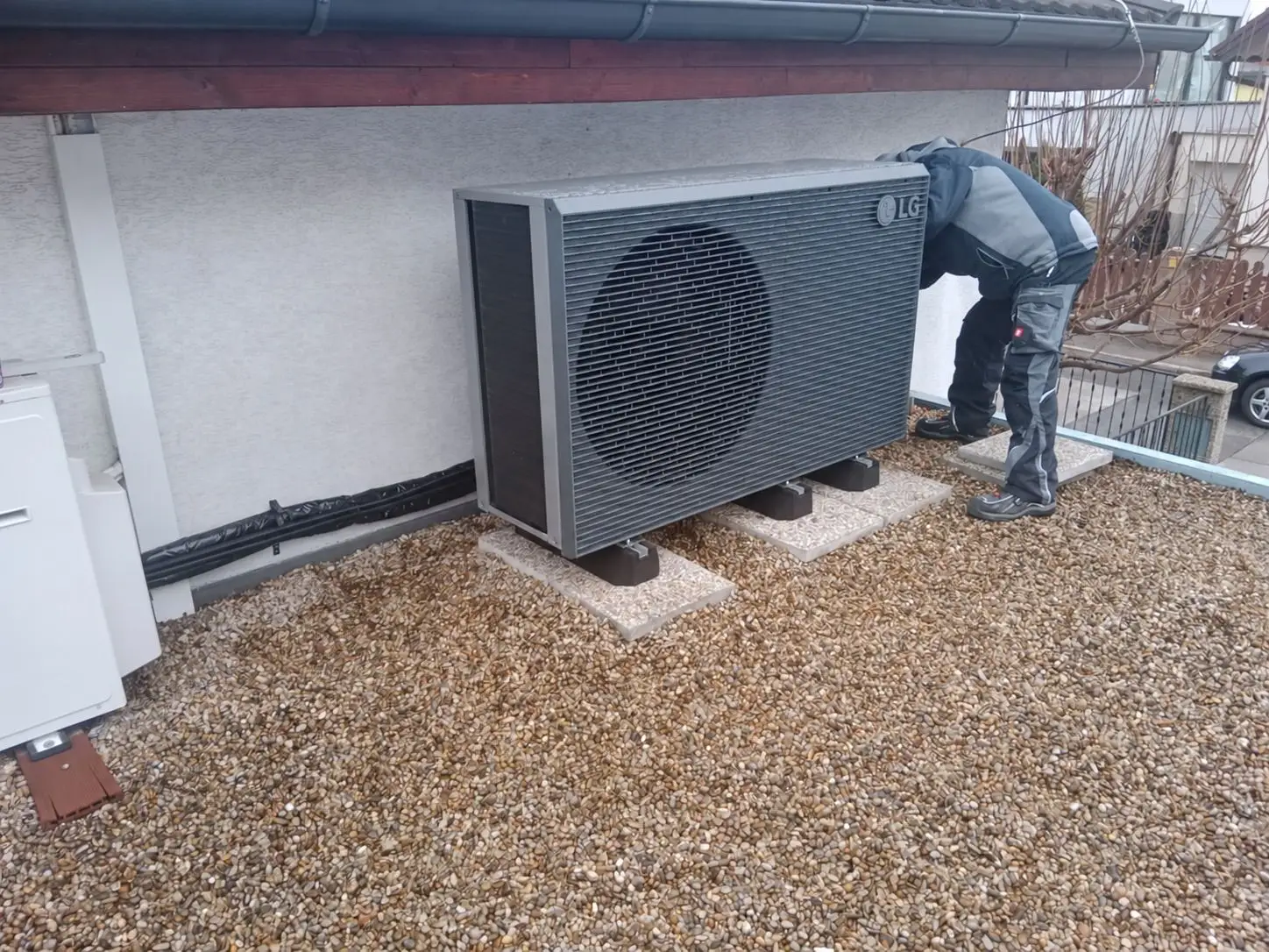 LG Monobloc R290 Wärmepumpe – Ein Praxisprojekt bei einer Familie in Wien-Floridsdorf (1210)