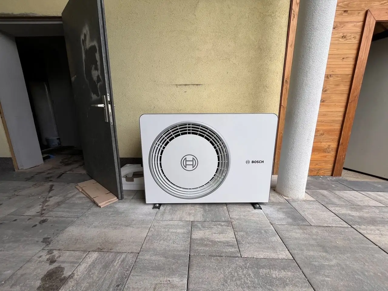 EFH 2230 Gänserndorf Schwalbengasse - vom Allesbrenner Holzofen zur LWP